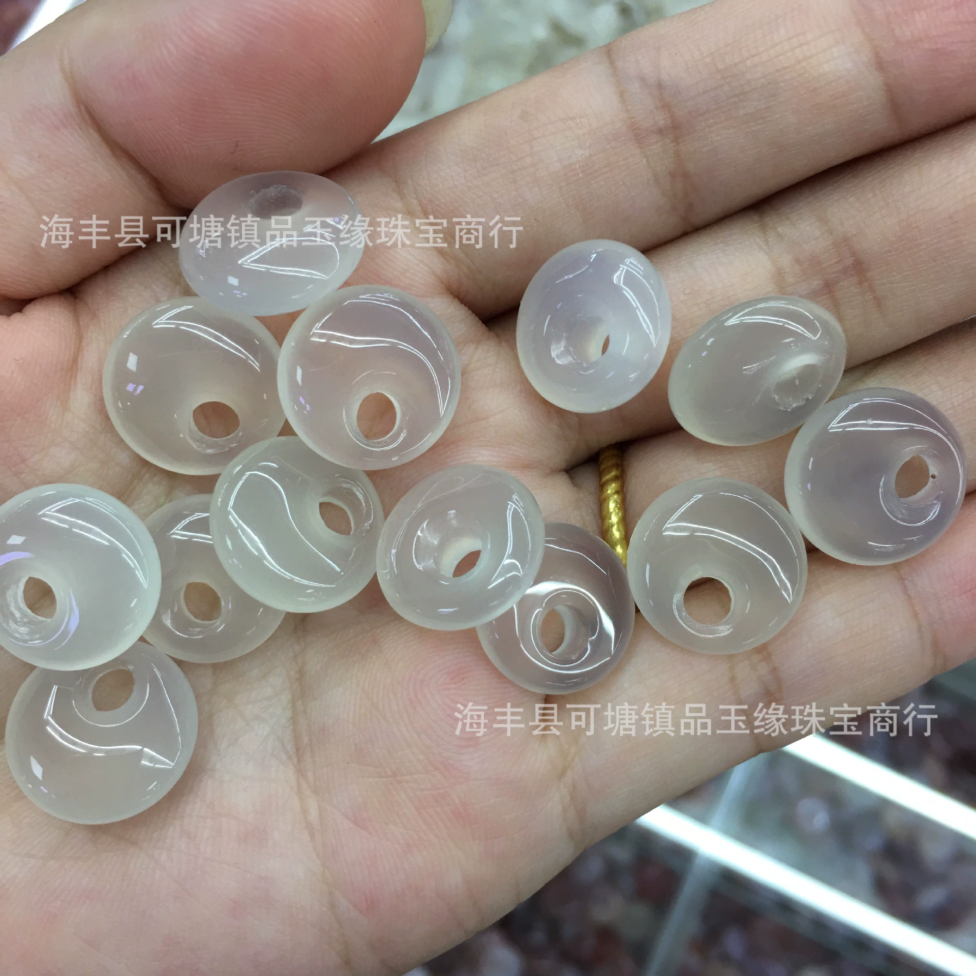 Natural ore jade, carved accessories white jade, agate accessory