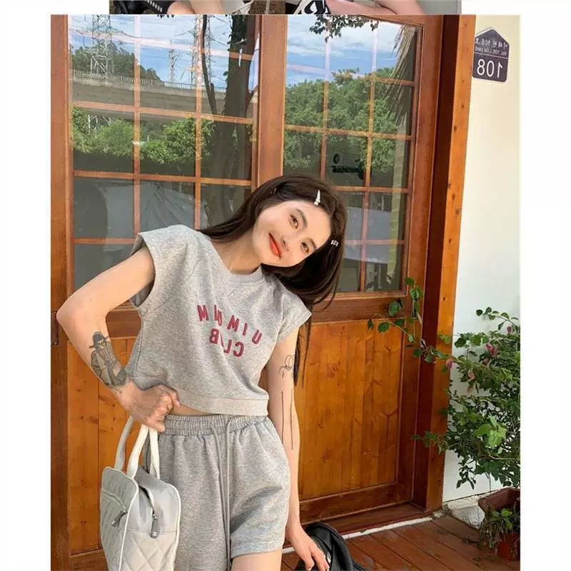 Повседневный модный костюм с коротким топом, женская летняя новая футболка с короткими рукавами, спортивная одежда, шорты, комплект из двух предметов