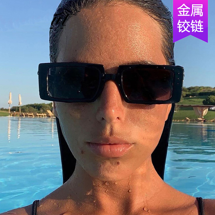 Cross-border supply of fluorescent green square sunglasses ladies 2020 New Fashion Street show sunglasses