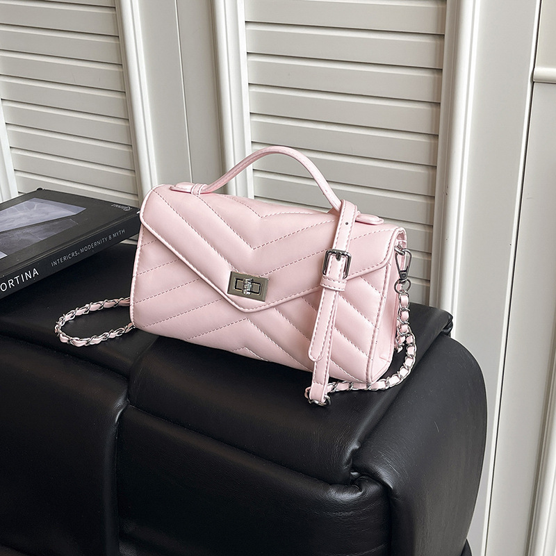 2026 nueva exquisita sensación de alto nivel bolso de cena universal sobre de moda ligero de lujo bolso de cuero puede ser bolso de mano de mujer