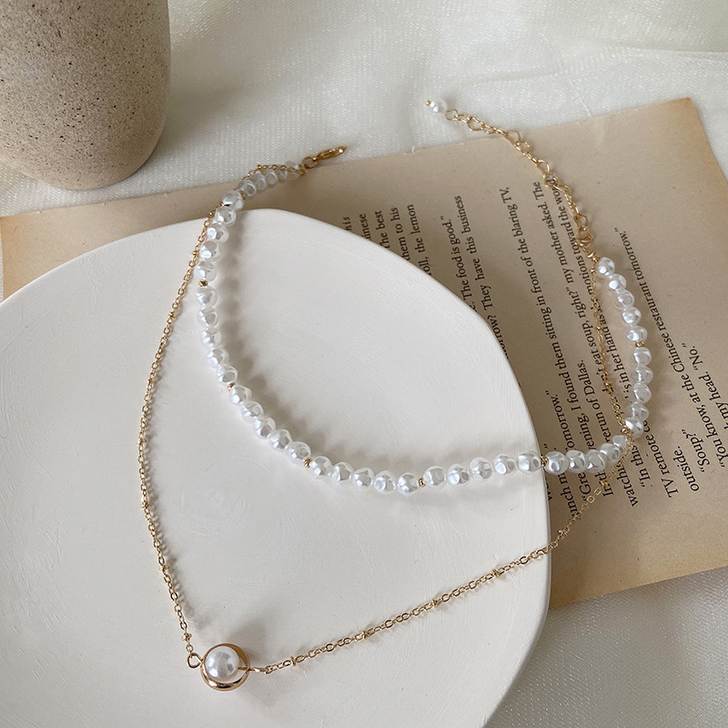 Simple Double-layer Pearl Clavicle Chain French Retro Palace Style Pearl Necklace display picture 4