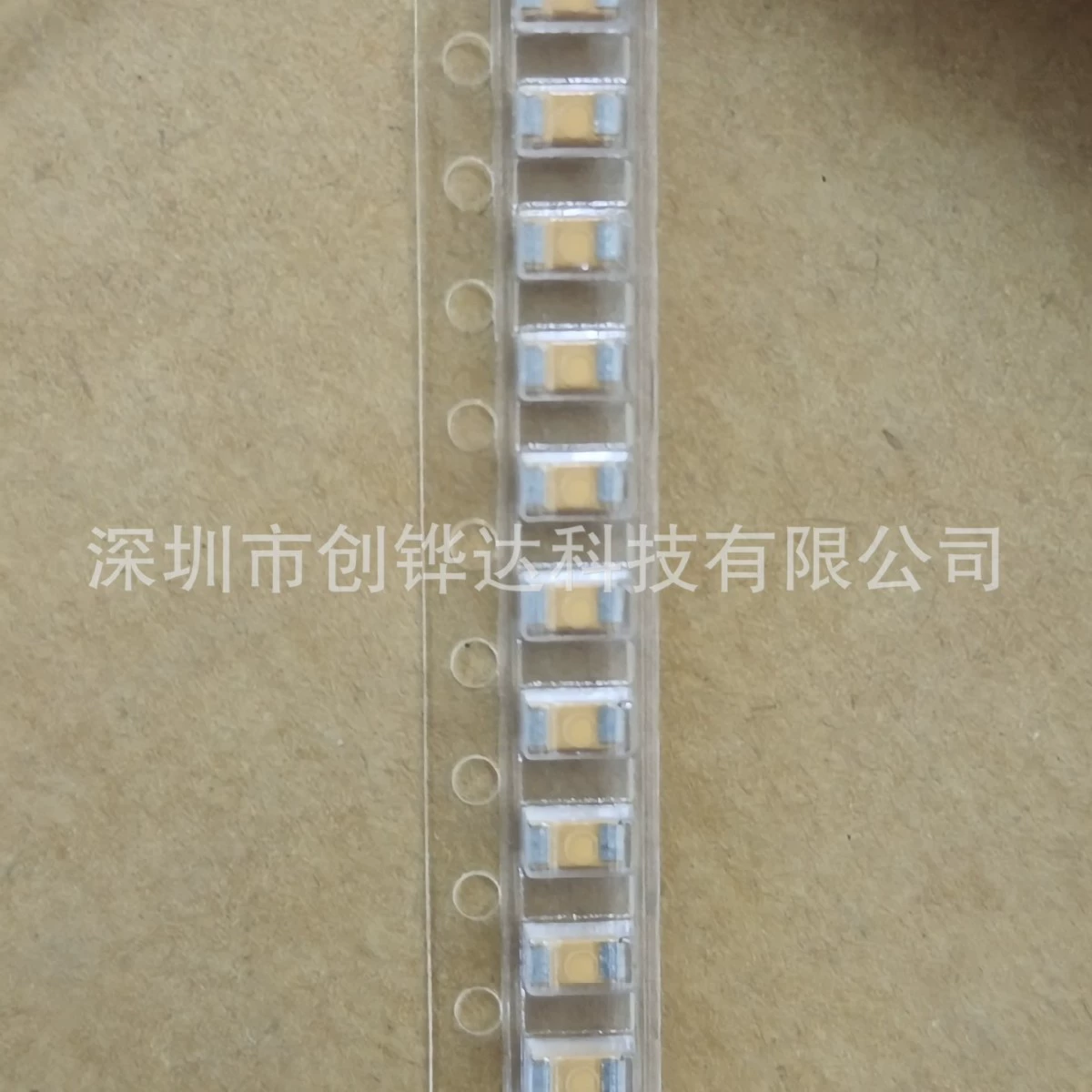 Оригинальный конденсатор танталовый SMD AVX TAJD226K035RNJ 22 мкФ 35В ±10% типа D в наличии