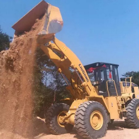 Fujian tiene líneas de exportación de segunda mano Long Gong 50 Liu Gong 856 cargador en el país y en el extranjero