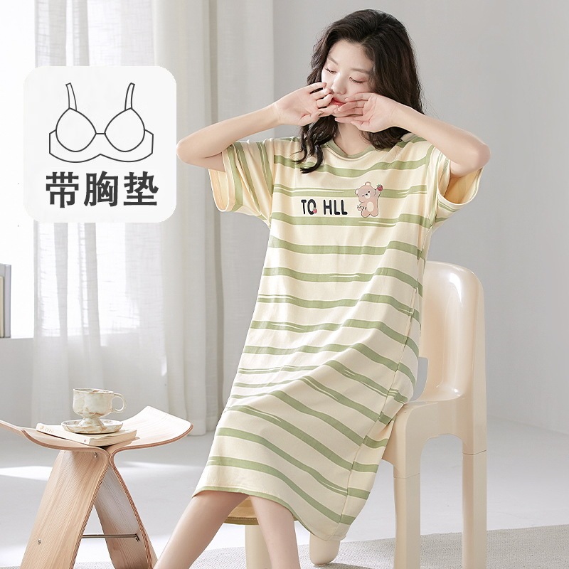 夏の半袖は胸パッド付きのパジャマです。|undefined