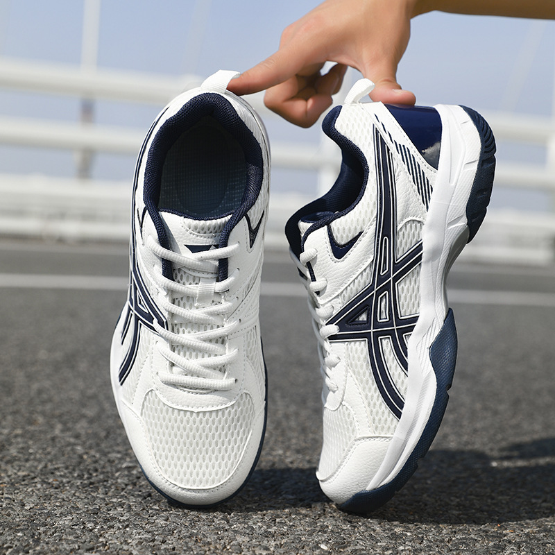 Nuevos zapatos transfronterizos de bádminton de malla transpirable de verano para hombres y mujeres, zapatos deportivos de carrera nocturna juvenil image 2