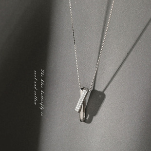 New ring buckle geometric cross line necklace Women's Light luxury niche design high-grade temperament all-match clavicle chain