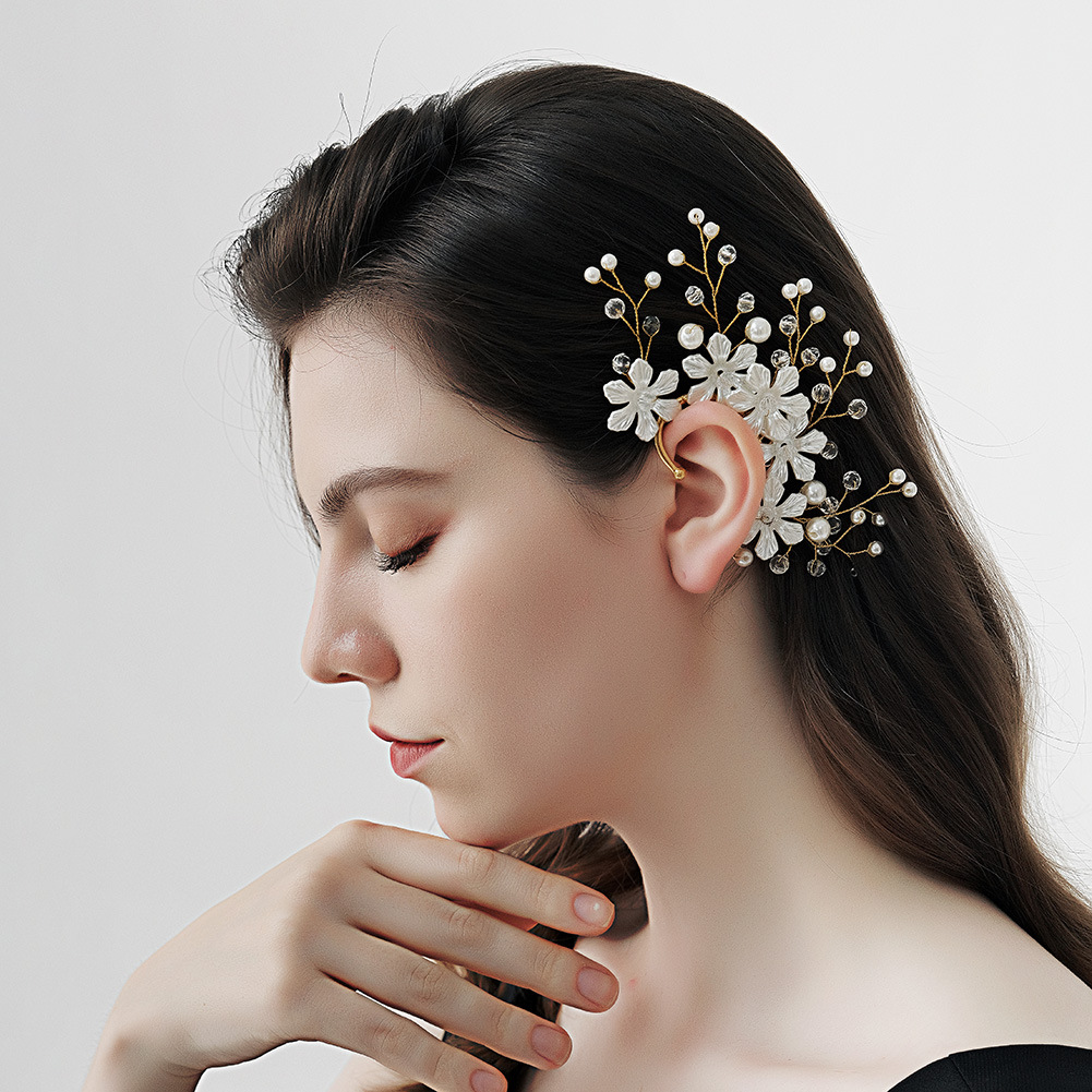 1 Piece Quantity 1 Piece Elegant Lady Flower Acrylic Alloy Ear Cuffs Ear Hanging