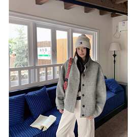 灰色立领棒球服短外套女秋季2026新款美式复古单排扣宽松夹克上衣