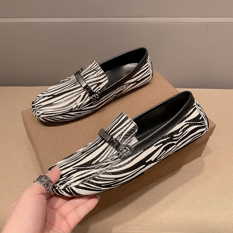 Zapatos Doudou para hombre 2025 nuevos zapatos de cuero para hombre de charol casual de lujo de alta gama zapatos para hombre con personalidad británica de moda para hombre