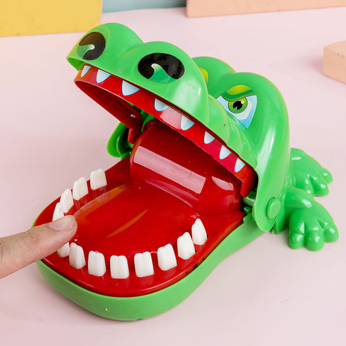 Tricky Toy Large Hand Biting Crocodile Toy Shark Teeth Pulling Game Finger Biting Crocodile Toy Wholesale