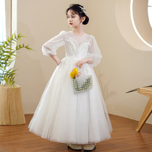 Princess-style girl dress, stylish, full of fairy tale charm, piano performance costume, high-end child host evening gown, runway dress.