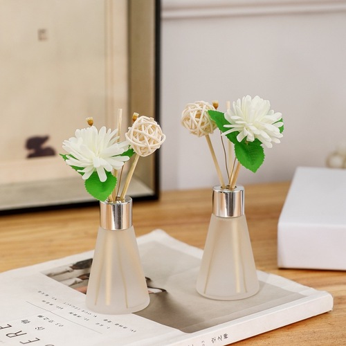 Home Aromatherapy Essential Oil, Flameless Incense Perfume, Air Freshener, Room Deodorizer, Toilet Deodorant, Aromatic Fragrance