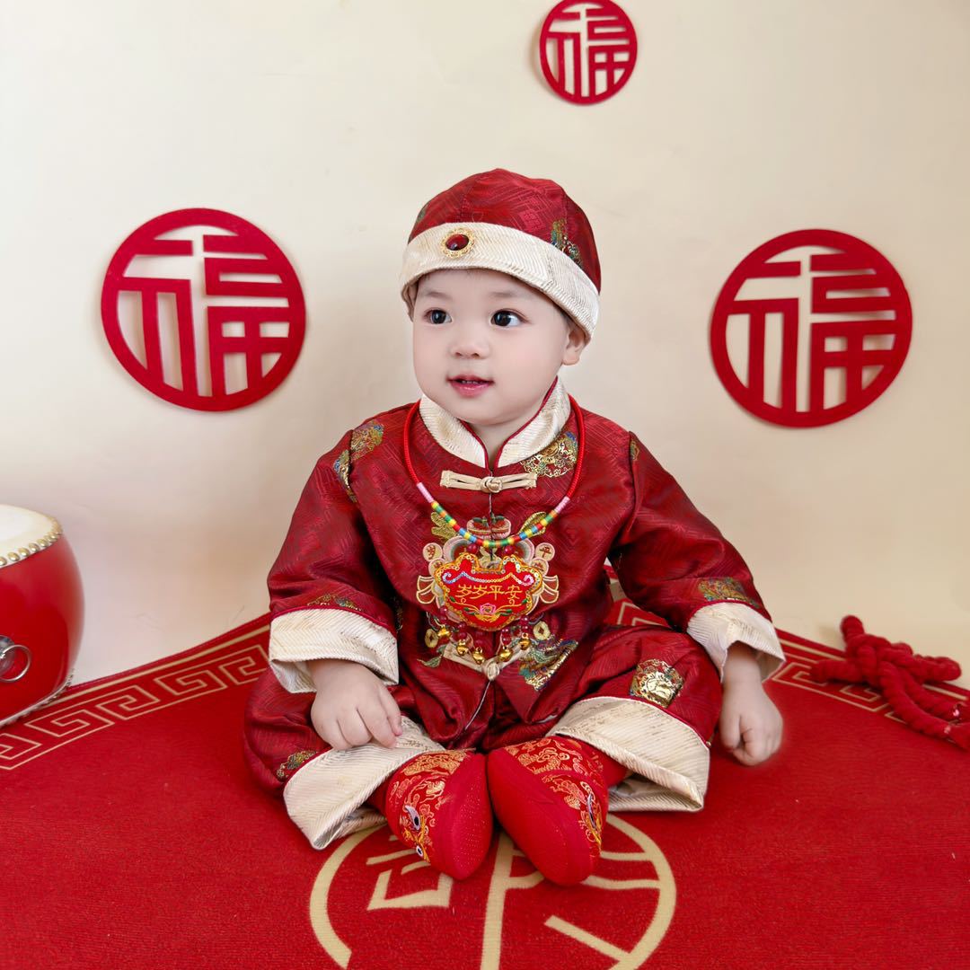 婴儿衣服春秋2025新款男宝宝套装喜庆一周岁礼服抓周分体唐装春装