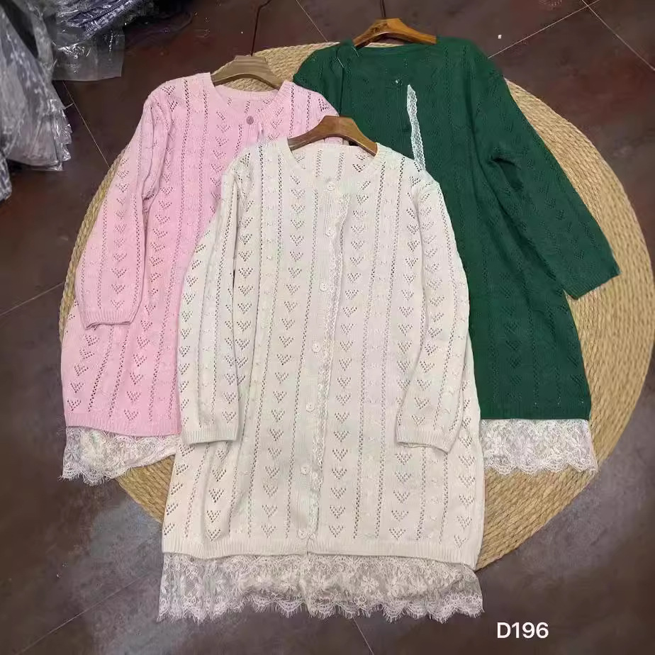 Spring Japanese knitted retro lace sweater with a round collar