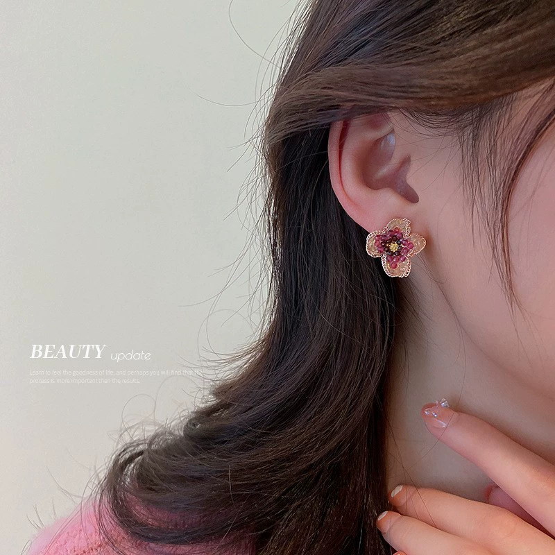 Серебряная игла, свежие сережки, градиент, стиль высокого качества