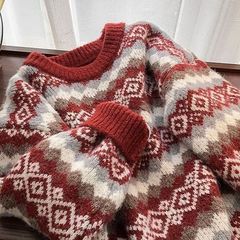 今年は赤いレトロで怠惰な風が流行しています。