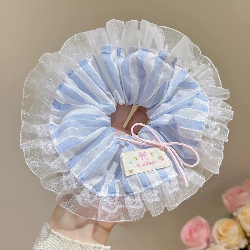 036 резинка для волос в синюю полоску