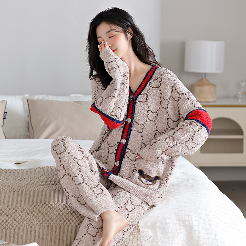 【Soft and Fluffy Half-Velvet】Can Be Worn Outside, Stylish Pajamas for Women, Autumn and Winter Loose Coral Fleece Thickened Warm Set