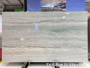 �����~�ǰ���ʯ��Ȼ��ɫʯ�ďS��ֱ�N�N��̨��ų������������̨