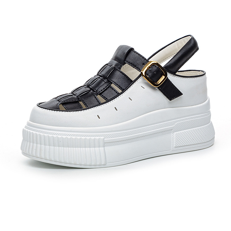 Black / 35