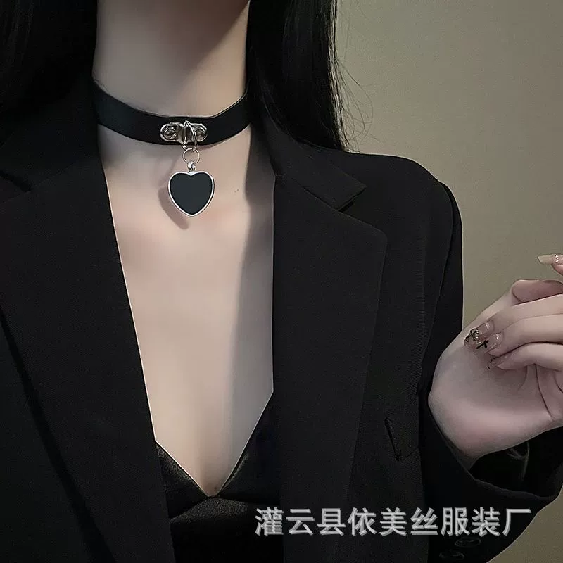 Интерес SM Любовный ошейник женское ожерелье горничная тяговая шея контроль шею с цепочкой ключицы цепь железа цепь