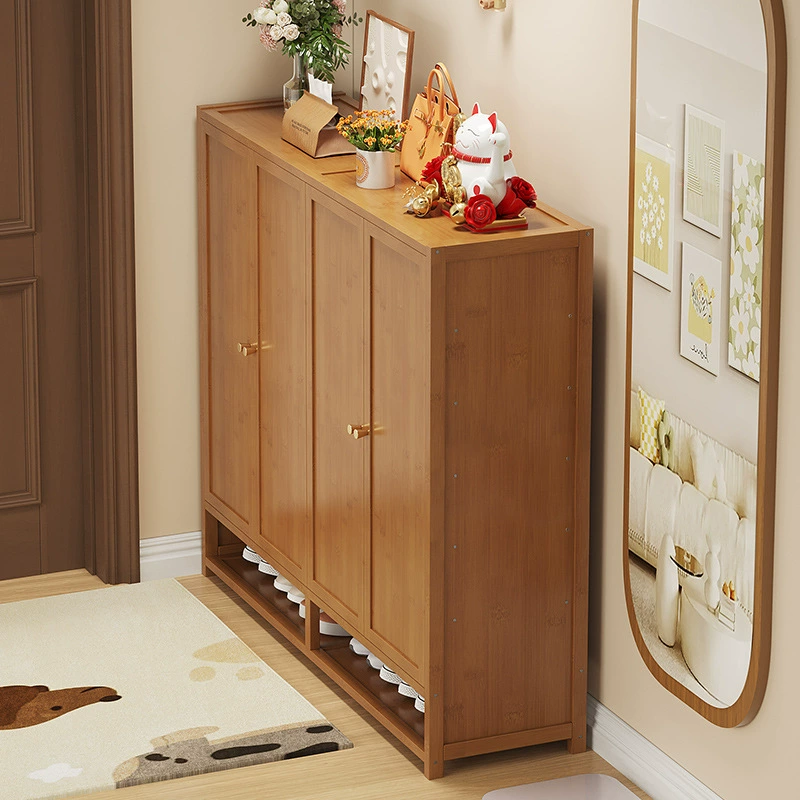 Вход в дверь обувного шкафа