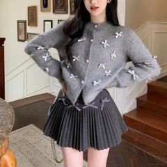 2025秋冬新款灰色外套重工设计感蝴蝶结小香风针织毛衣开衫女