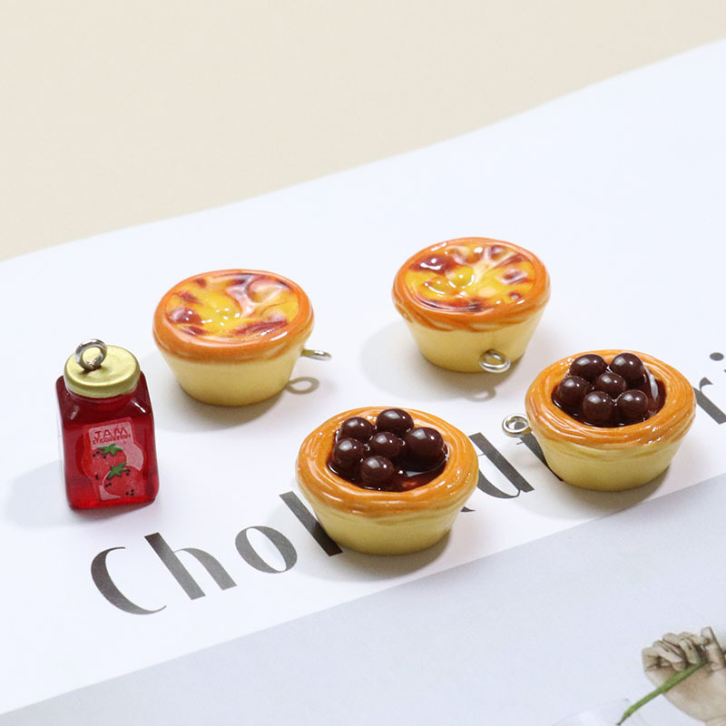 Resin simulation convenience store food play strawberry sauce egg tart Korean version of the key chain pendant diy jewelry accessories materials