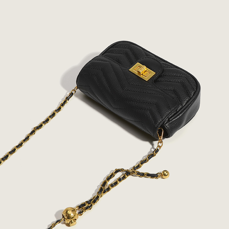 Borsa a tracolla da donna in vera pelle con catena elegante_voghion.com