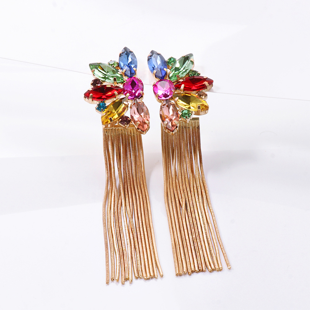 Korean Fashion Style New Diamond Flower Tassel Earrings display picture 2