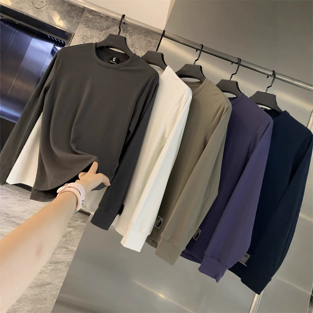 Закройте глаза и войдите в стерео-пупок с текстурой бархата, приятной для кожи, осенне-зимней мужской модной повседневной толстовке с круглым вырезом и футболке с длинными рукавами.