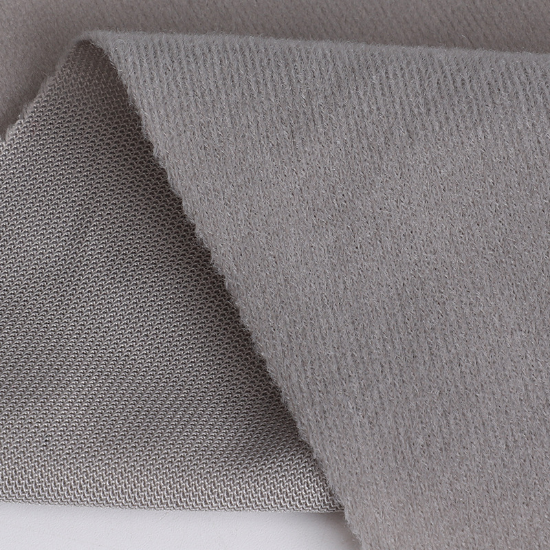 ��ɫ��ë��ճ��ħ����Ӥ�������·�ë�����޲�1.5�׷��ȿ�