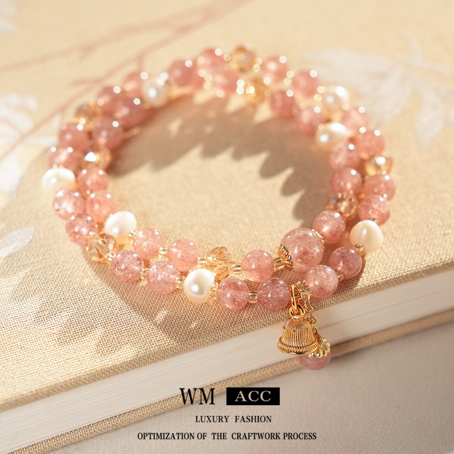 Pulsera de perlas de agua dulce con cristales artificiales de fresa, nueva pulsera de cuentas dulce y versátil de estilo chino, sensación de lujo ligero y de alta gama, joyería para mujer.