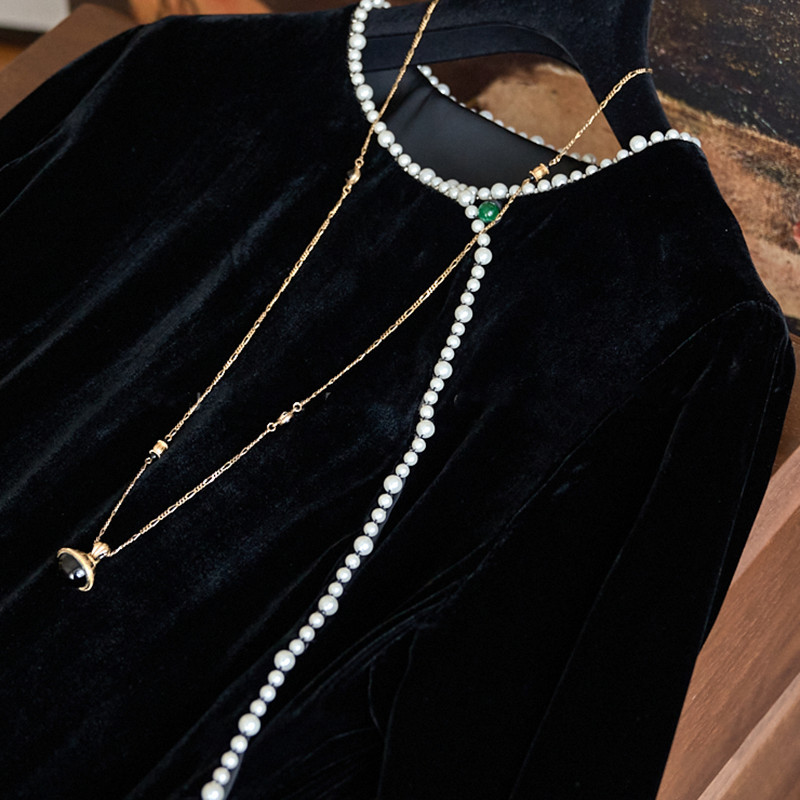 Damenbekleidung Luxuriöses Kleid mit damenhaftem Temperament, Perlenkragen, schrägem Kragen und Krawatte, lockere Hemdjacke aus Seidensamt_voghion.com