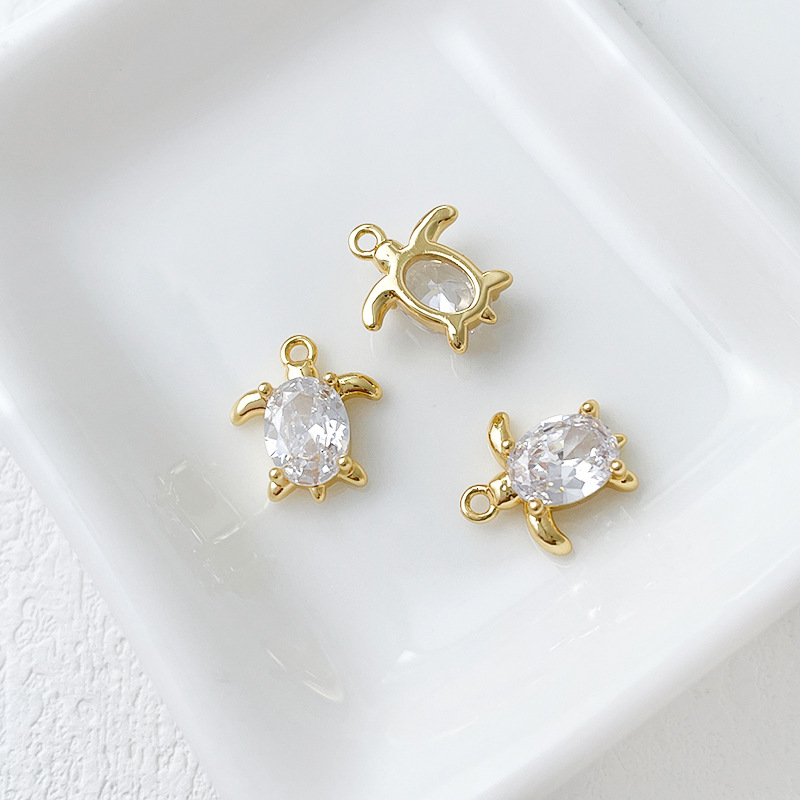 4g Weight Pendant Jewelry Making Type 18K Gold Plated Plating Material DIY Jewelry Accessories Classification 1 Piece Quantity Copper Material Starfish, Dolphin Pattern Plating Design Retro, Marine Style Style 1 Piece Copper 18K Gold Plated Starfish Dolphin Pendant 11