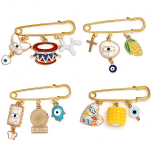 Letter DIY New Devil's Eye Pin Simple Brooch Women's Men's Jewelry Crystal Buckle Clip Collar Pin