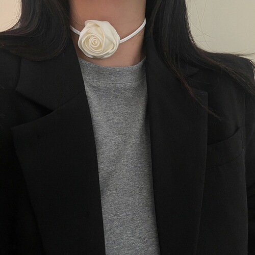 French-style gentle rose gold necklace, ethereal retro sweet choker, vacation style, personalized and niche for women