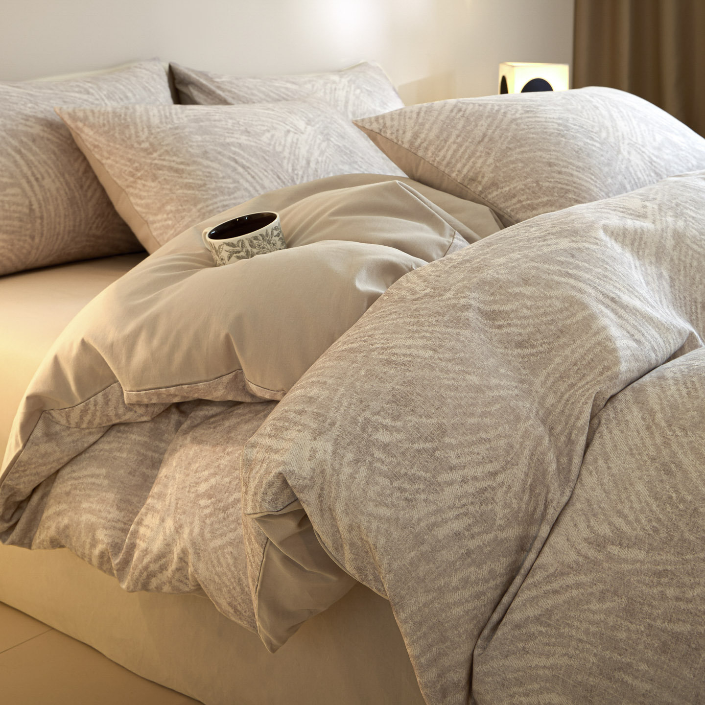 Luxurious Brushed Cotton Bedding Set Four-piece Warm Winter Sheet_voghion.com