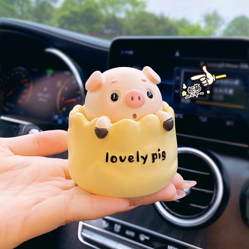 New Trendy Car Decoration: Cute Bobblehead Pig Figurine for Car Dashboard, Desktop Ornament with a High-End Feel