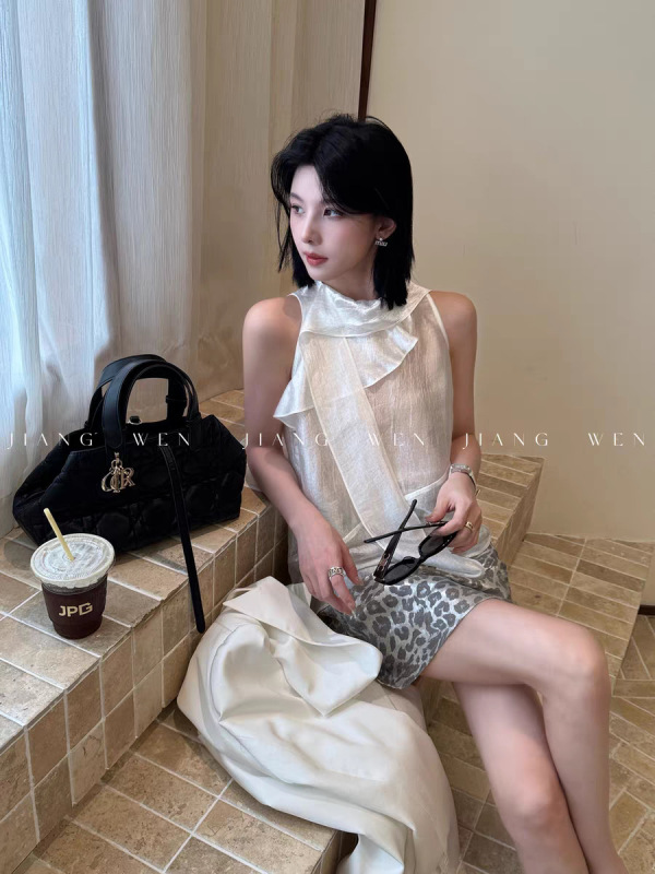 姜雯 豹纹半身裙女秋2025新款高级感显瘦包臀裙银灰色巨好看A字裙|undefined