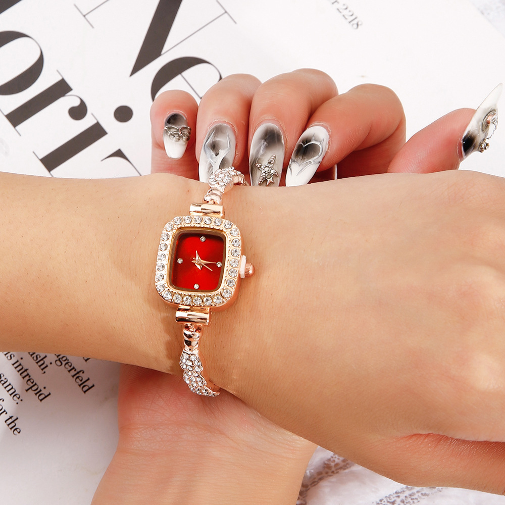 Quartz Watch Image 4