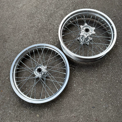 Suitable for QiuLongJiFeng front wheel Motorcycle wheel hub