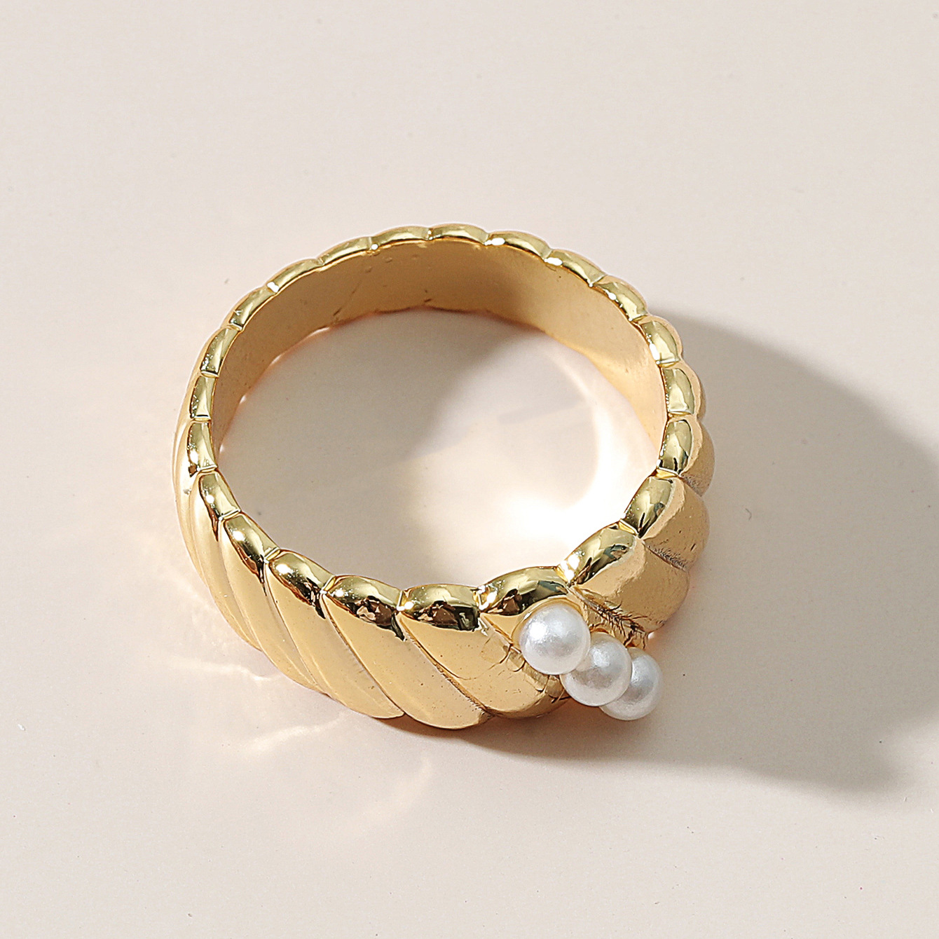 Baroque Pearl Geometric Thread Ring Wholesale display picture 5