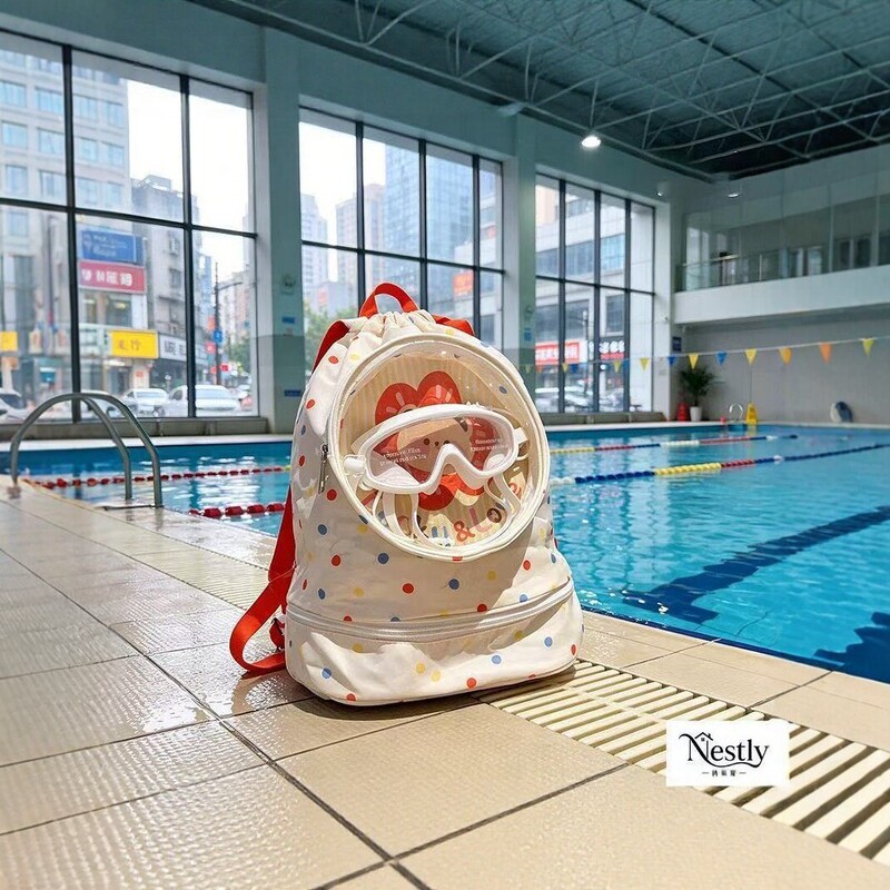 Japanese-style polka dot swimming backpack with separate wet and dry compartments, independent shoe compartment, children's cartoon diving equipment storage bag