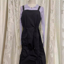 2024春新款杨紫同款黑色时尚休闲工装风抽绳设计感吊带连衣裙女潮