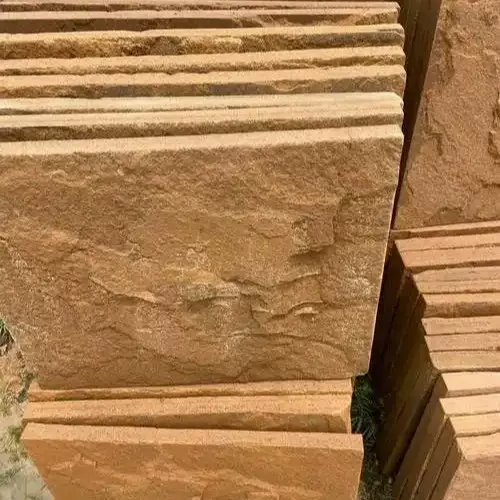 厂家直销高品质黄色砂岩，表面哑光荔枝面，墙面地铺干挂
