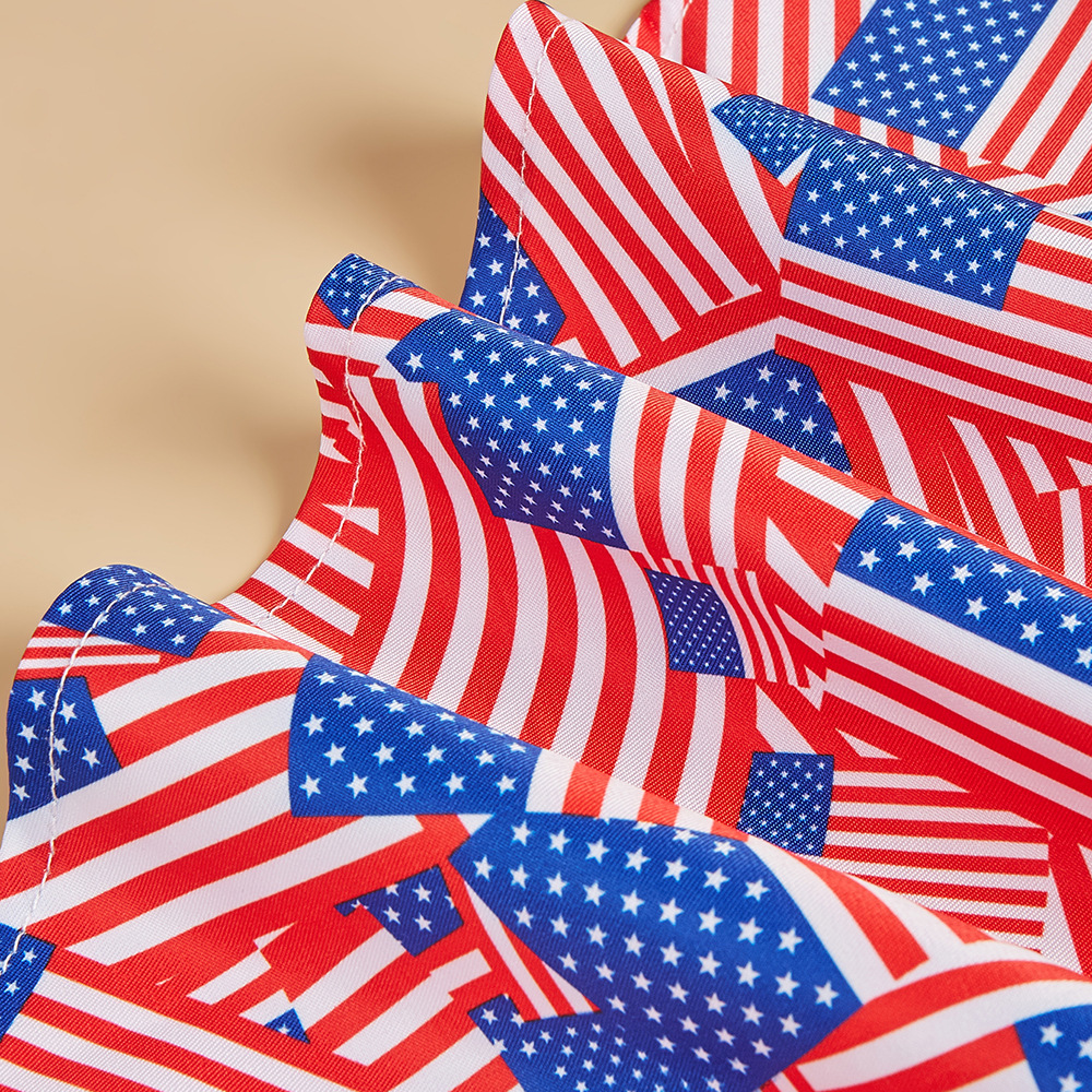 Ropa para mascotas transfronteriza bufanda cuadrada americana Toalla de triángulo Toalla de saliva de perro pequeña bufanda de fábrica al por mayor