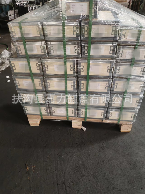 Source factory direct engine cylinder head assembly D1703 three-cylinder Kubota cast iron cylinder head assembly D1703