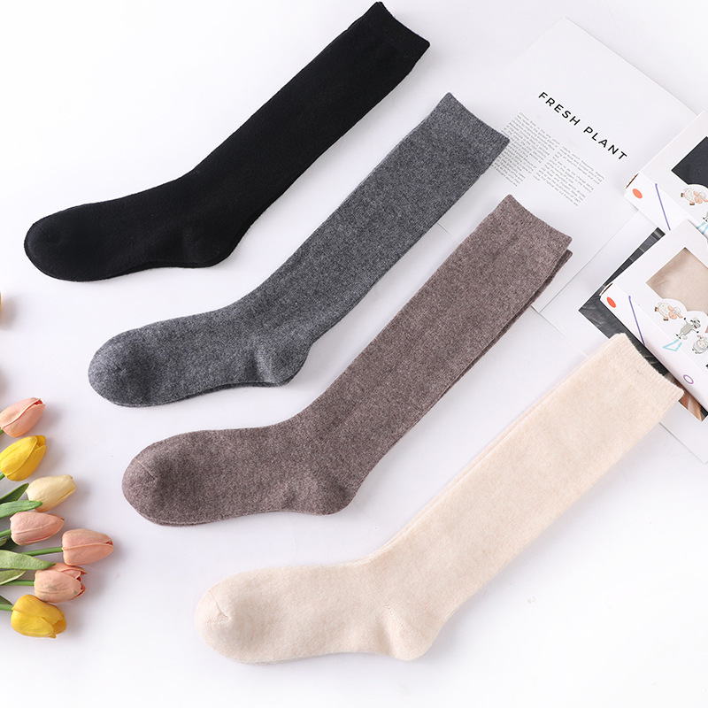 Spring, Autumn, and Winter Calf Protection Socks for Women, Warm All-Wool Socks, Ankle and Calf Protection Against Cold, Suitable for Wearing with Skirts, Long Tube Socks That Cover the Feet