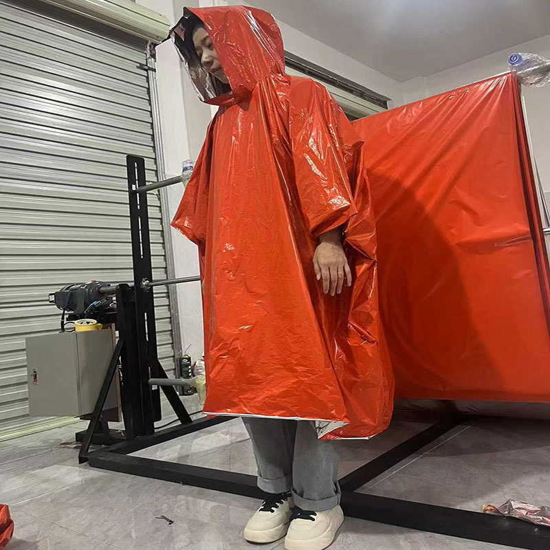 Pe Aluminum Film Anti-Hypothermia Raincoat Rainproof Outdoor Camping Style Hiking Sleeping Bag Emergency Poncho Outdoor Camping Style
